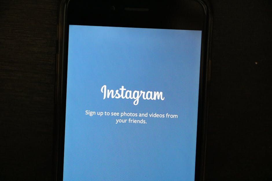 Handy zeigt Instagram-Anmeldebildschirm
